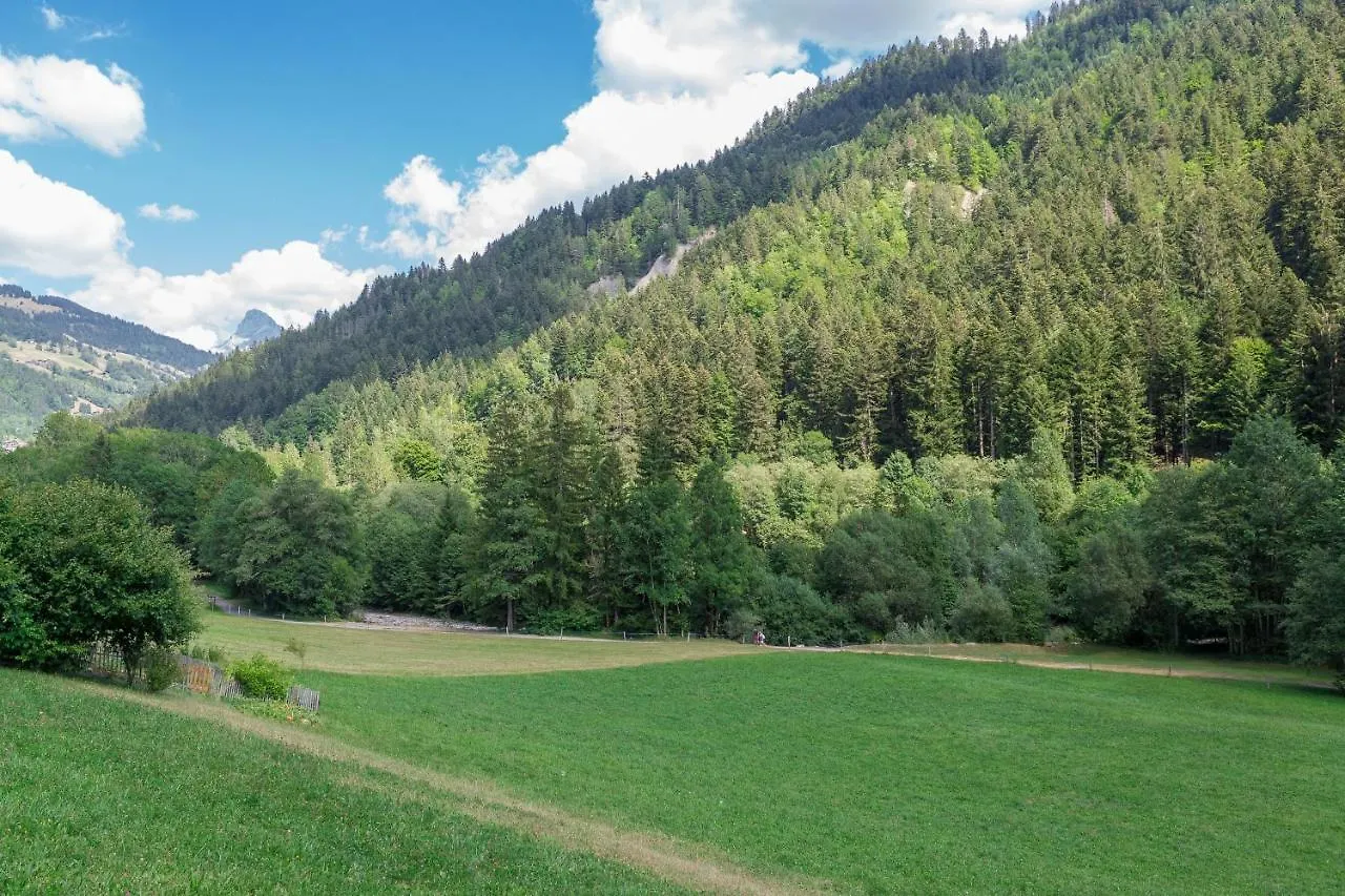 Appartement Le Barat'Ski Le Grand-Bornand 0*,  France